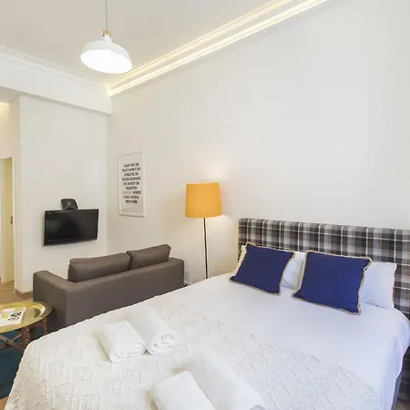 Lovelystay Mihad Studio In Lapa Apartman *