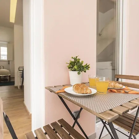 Apartment Lovelystay Mihad Studio In Lapa *